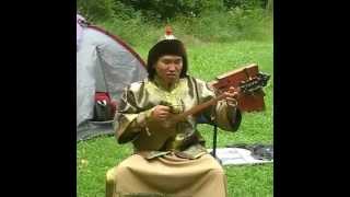 Doshpuluur  Kehlkopfgesang  Mongolei Musik  Obertongesang FLV [upl. by Lavicrep]