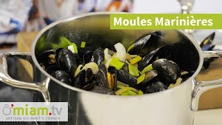 Moules Marinières  Recette Simple et Facile [upl. by Enilav]